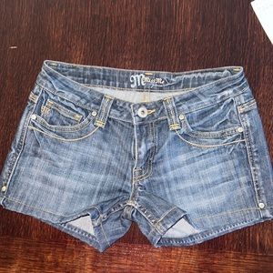 Miss Me jean shorts EUC waist 29